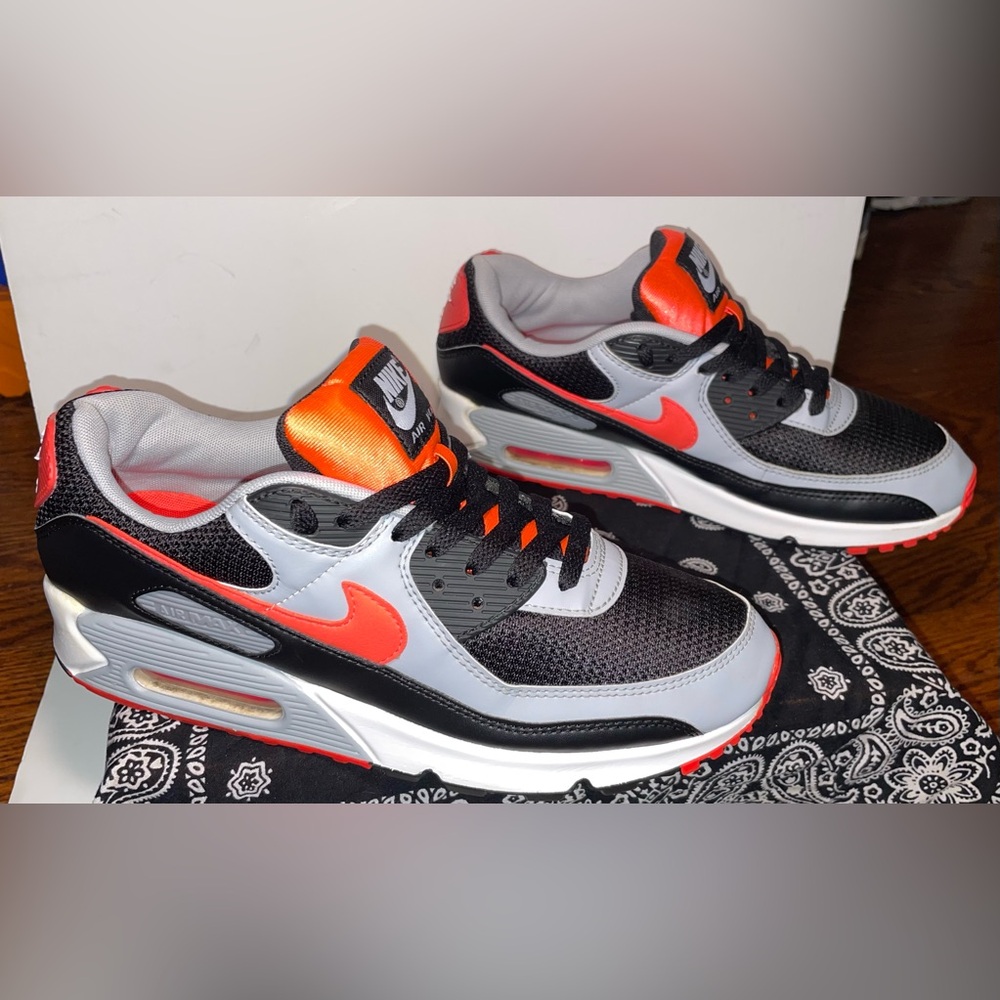 Size 10 Nike Air Max 90 Radiant Red
